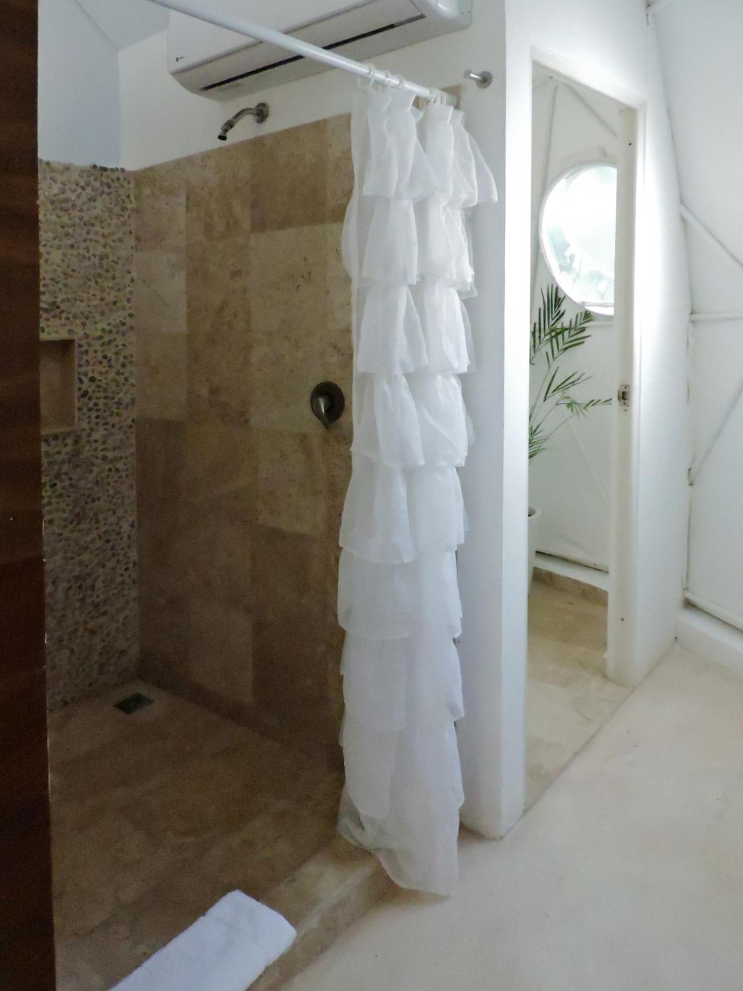 Cozy Room Near The Beach, Party Zone Tulum Extérieur photo