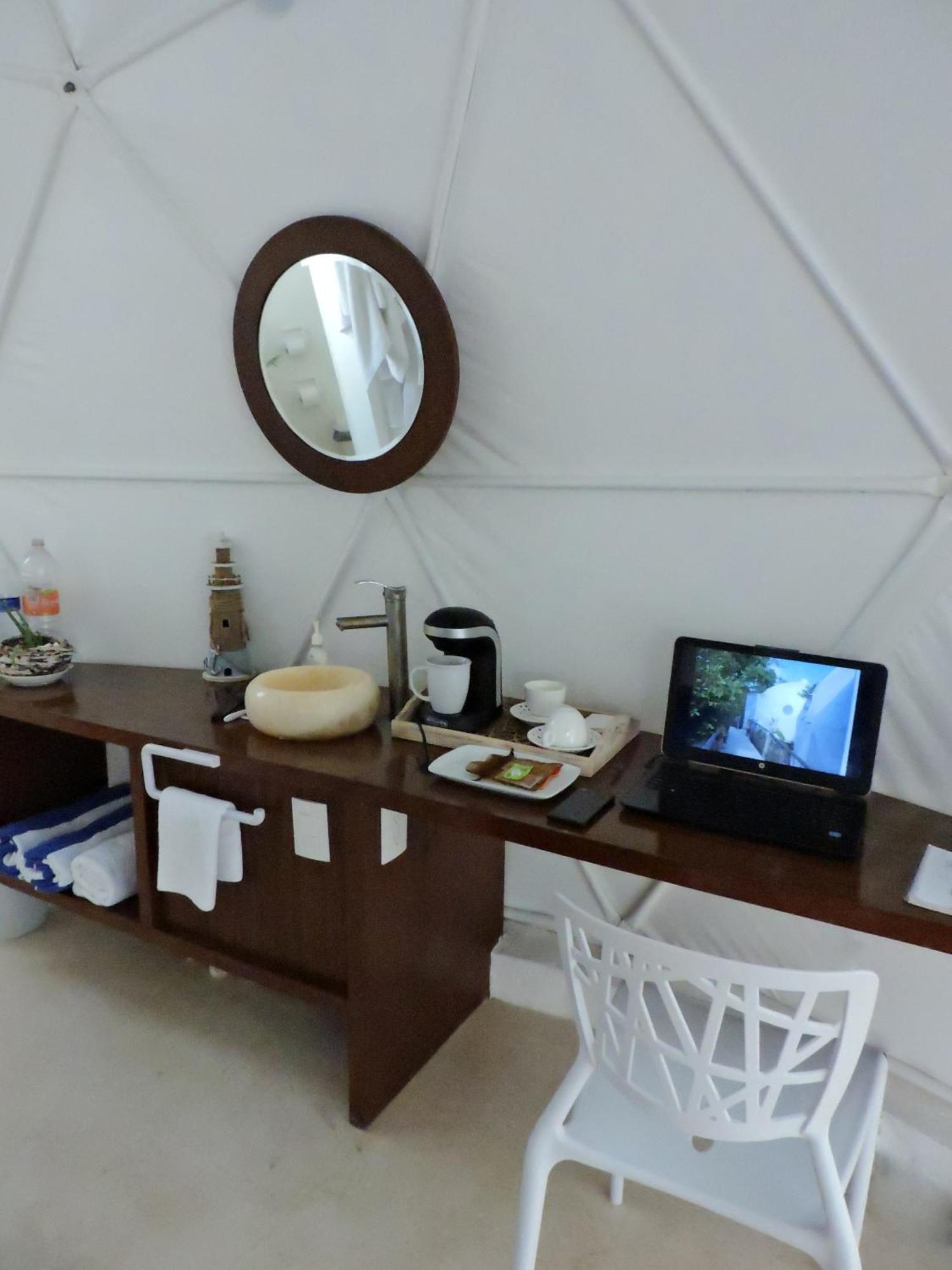 Cozy Room Near The Beach, Party Zone Tulum Extérieur photo